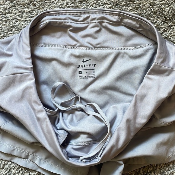 Nike shorts - Picture 2 of 5